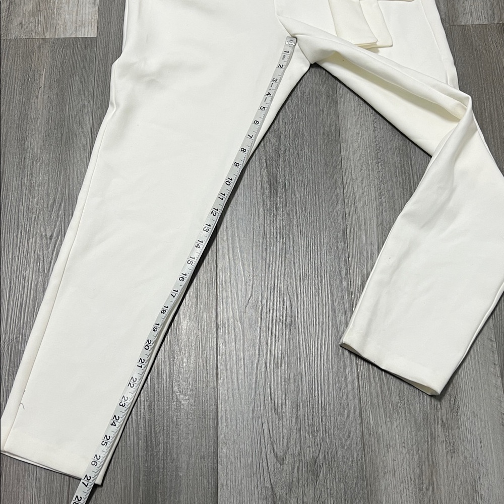 Black Halo woman’s Strapless pants romper/ white-cream / size 4 NWT - Picture 9 of 16